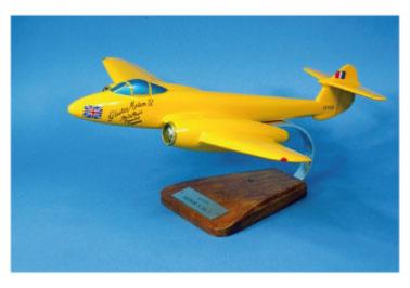 Maquettes en Bois - Prototypes d'Avions
